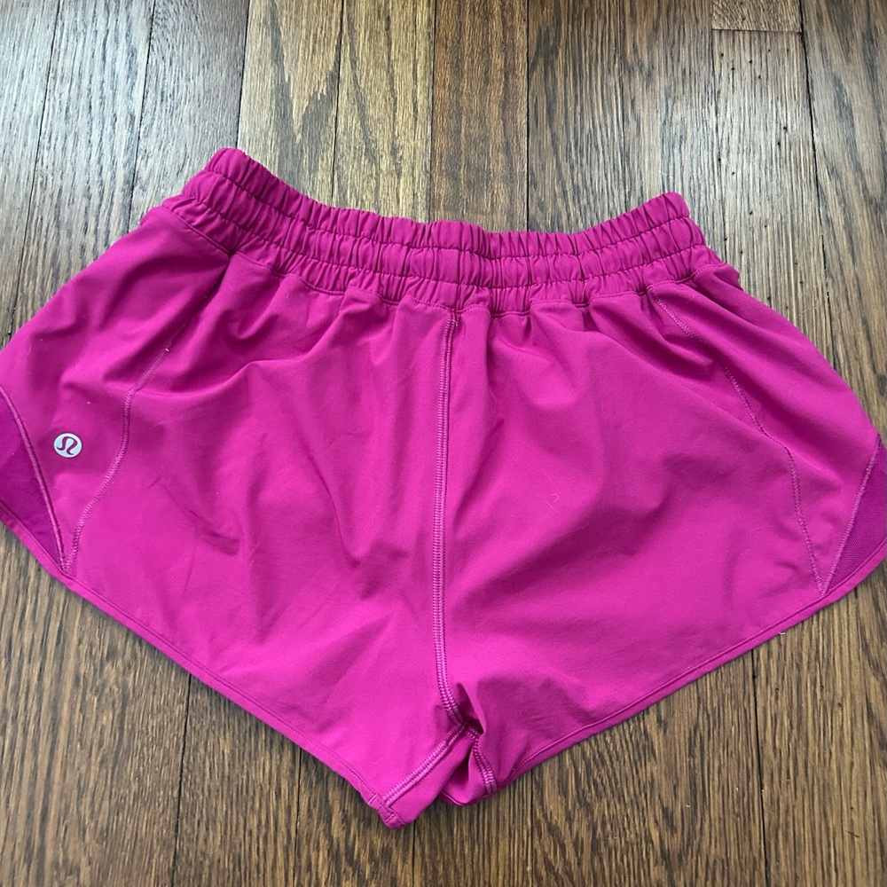Hotty Hot Shorts LR 2.5” Ripened Raspberry - Picture 8 of 9